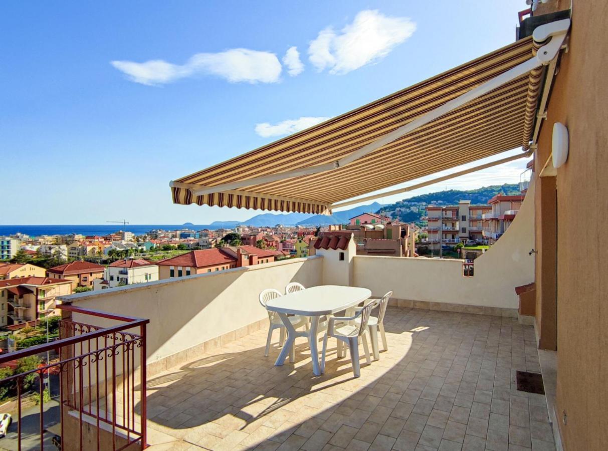 Apartamento Bella Vista - By Ligooria Pietra Ligure Exterior foto